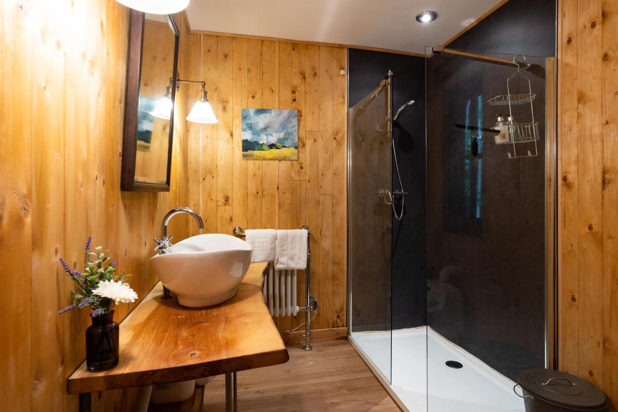 Off-Grid Relaxing Getaway At The Captain'S Rest Clachan of Campsie Exterior photo